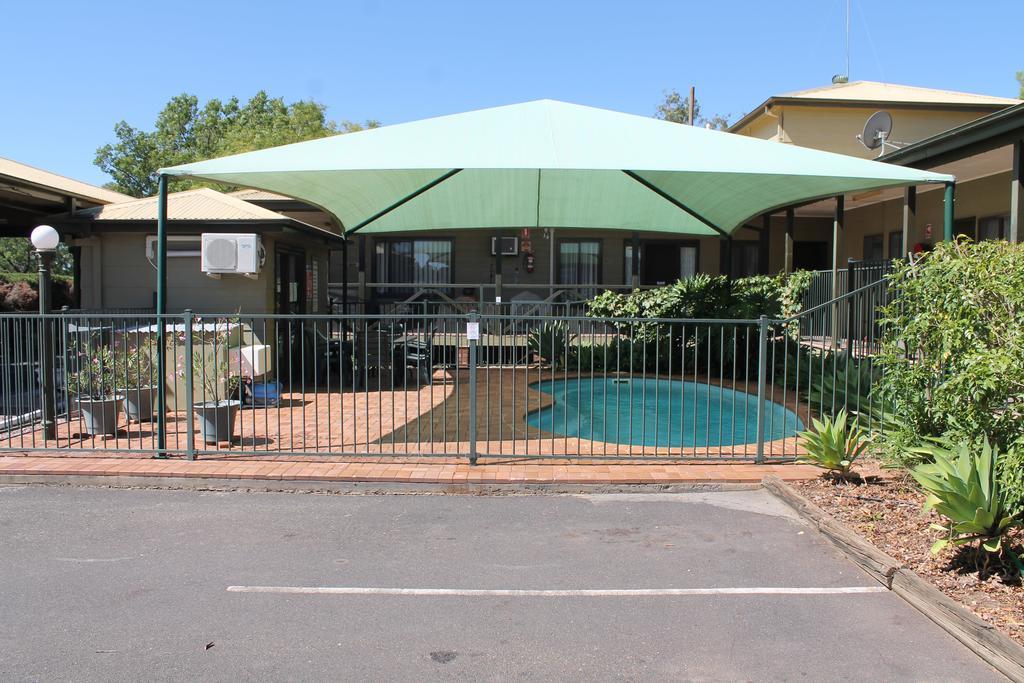 Lake Forbes Motel Εξωτερικό φωτογραφία