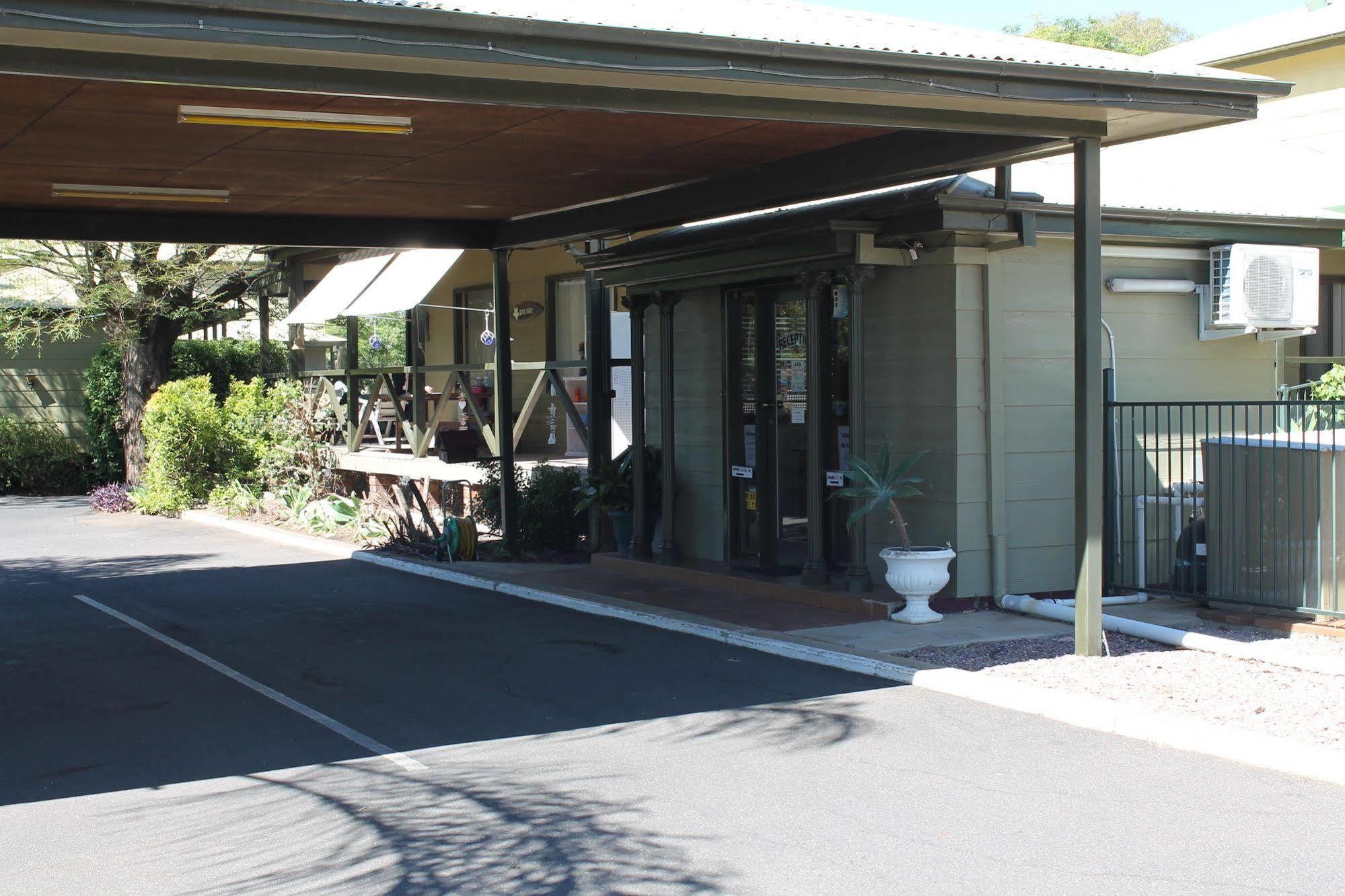 Lake Forbes Motel Εξωτερικό φωτογραφία