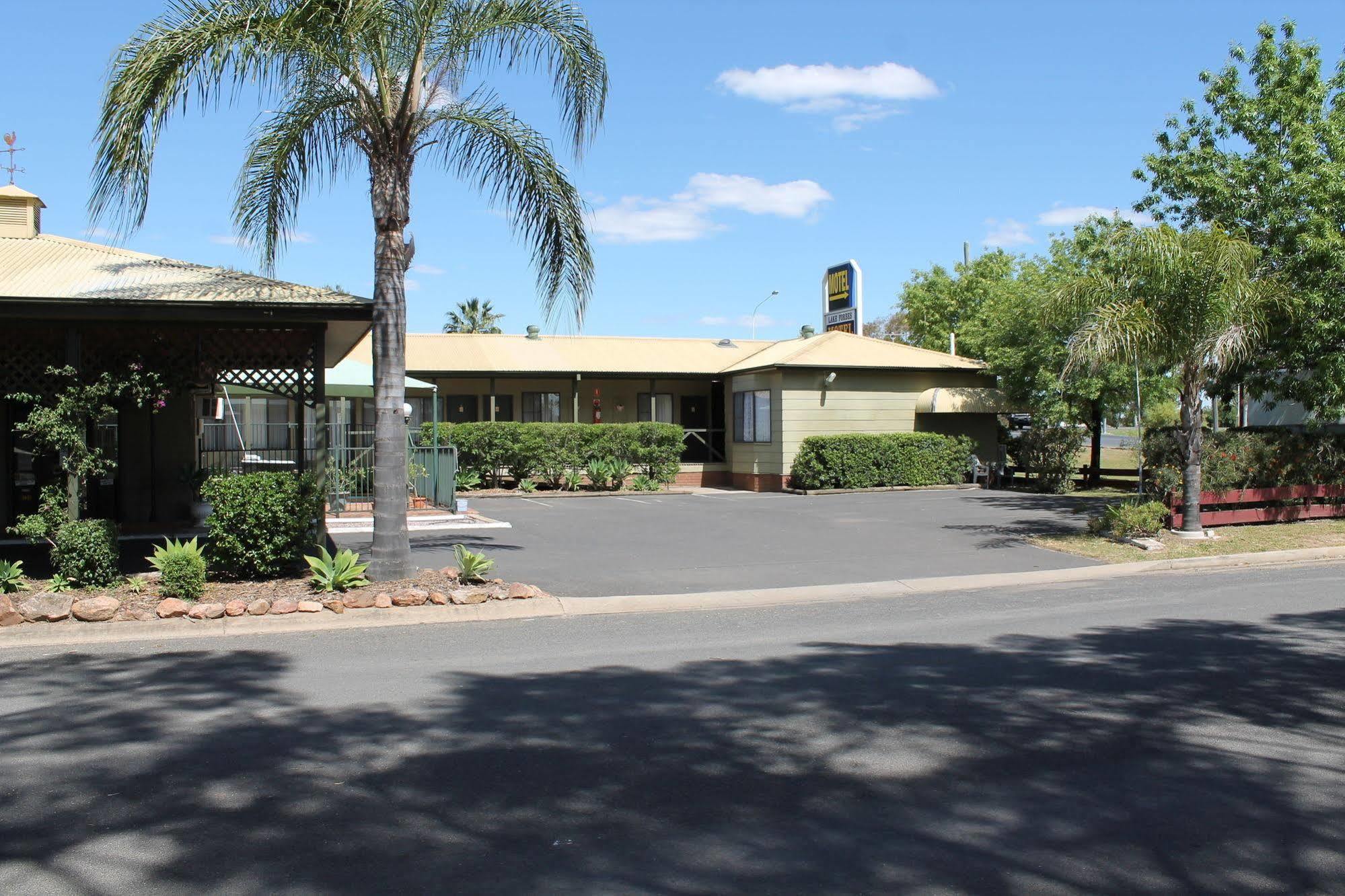 Lake Forbes Motel Εξωτερικό φωτογραφία